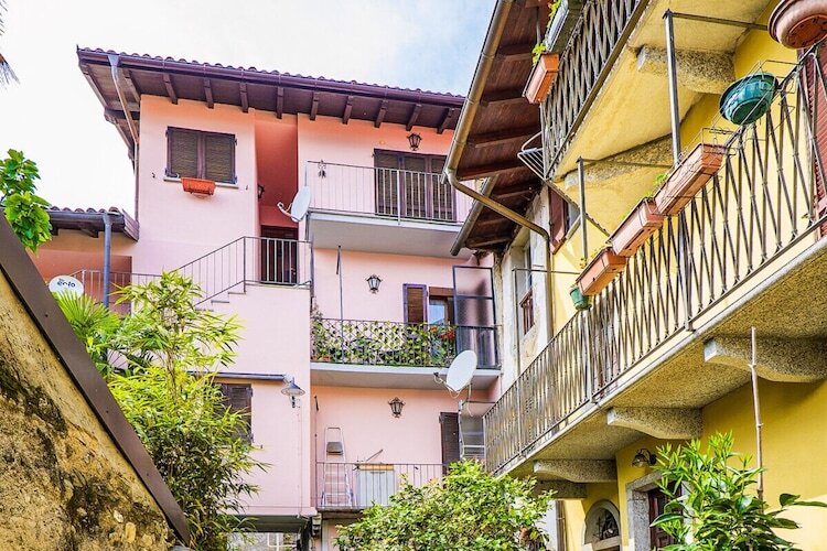 Maison indépendante 4 pers. à Ghiffa avec balcons - Photo 9
