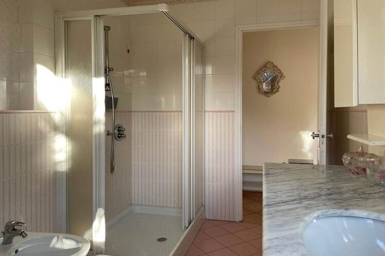 Appartement Cannero Riviera, dernier étage avec balcons - Photo 16