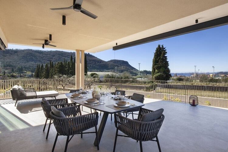Villa Olivida à Garda : 2 appartements, piscine chauffée - Photo 7