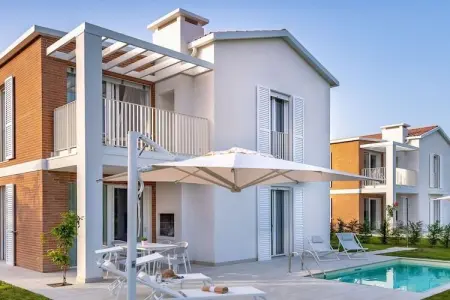 Maison 8 personnes avec piscine privée à Caorle