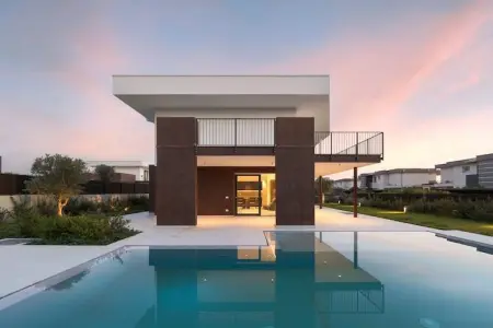 Villa 8 pers. avec piscine débordement à Lazise : photo 1