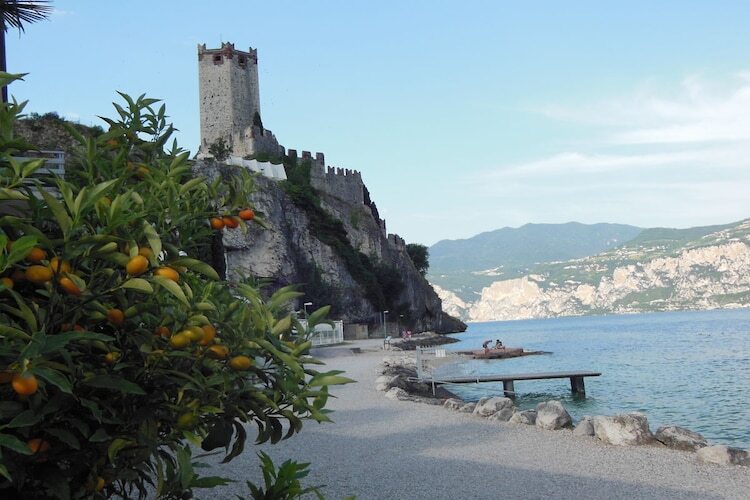 Maison au bord du lac à Malcesine, balcon vue eau - Photo 29