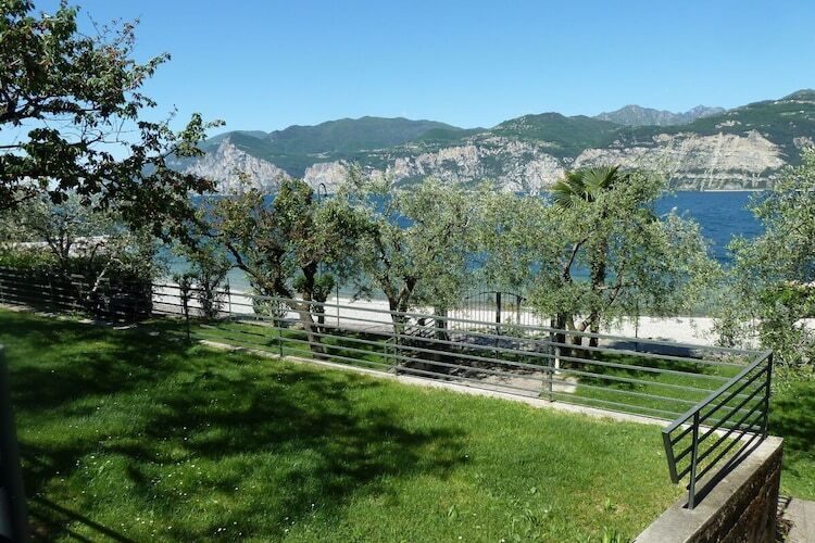 Maison Malcesine, vue lac de Garde et accès plage privée - Photo 2