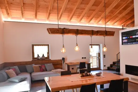 Chalet Grifone à Castello Tesino, 90 m² avec cheminée : photo 4
