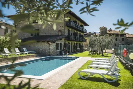 Maison de vacances 45 m² avec piscine à Tenno