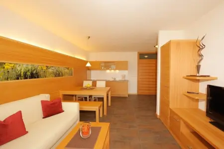 Maison de vacances moderne à Tisens, piscine et jardin : photo 5
