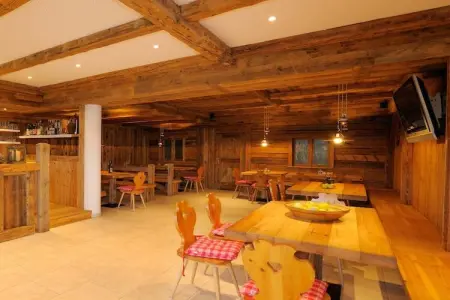 Maison de vacances moderne à Tisens, piscine et jardin : photo 12
