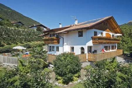 Appartement Löwenzahn à Kuens, balcon sud avec vue Merano : photo 1