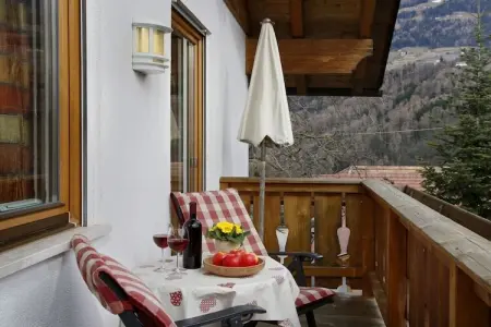 Appartement Löwenzahn à Kuens, balcon sud avec vue Merano : photo 8