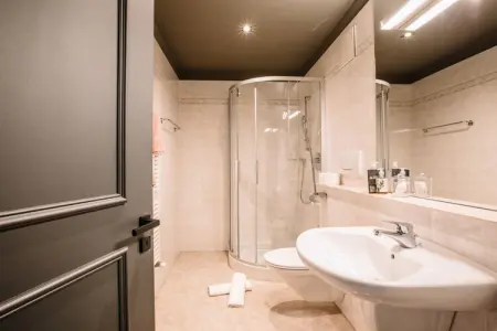 Suite de luxe avec balcon panoramique à Schenna : photo 11