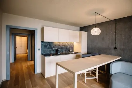 Suite de luxe avec balcon panoramique à Schenna : photo 12