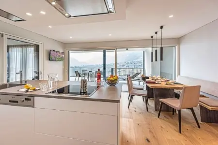 Penthouse Skygarden à Schenna, balcon panoramique 100 m² : photo 7