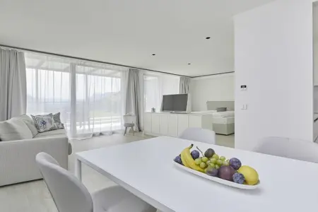 Maison avec piscine à débordement à Algund : photo 8
