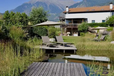Maison avec étang de baignade à Algund : photo 1