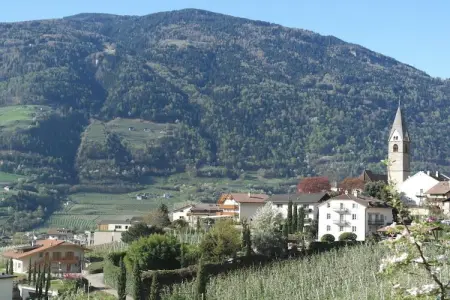 Maison Voglsang à Algund, meubles artisanaux et jardin privé : photo 3