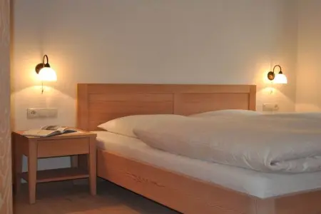Maison Voglsang à Algund, meubles artisanaux et jardin privé : photo 12