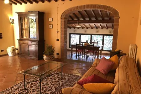 Maison Fienile à Montespertoli, piscine et terrasse : photo 11
