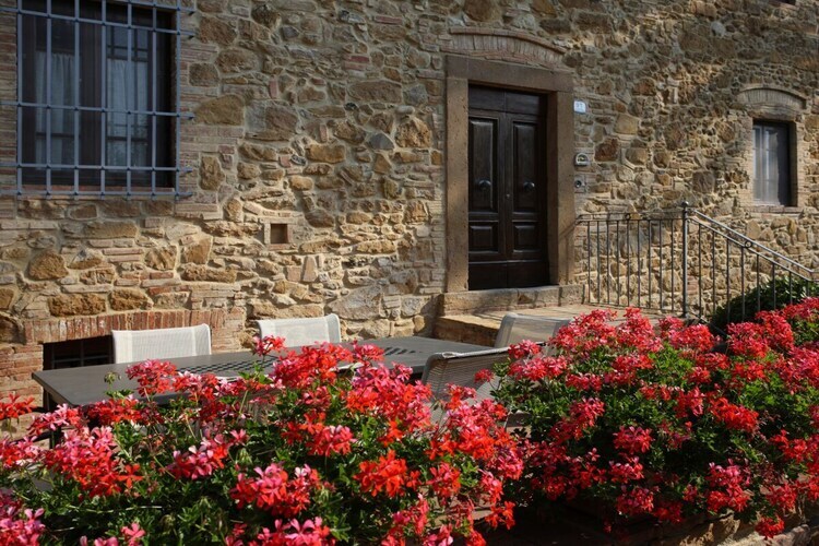Maison Pyrus à Montaione : piscine et terrasse - Photo 9