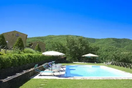 Villa Borgo Antico, 7 chambres avec piscine à Cortona : photo 1