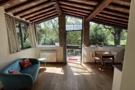 Casa Piccola à Ville di Corsano, 35 m² avec terrasse sur étang : photo 17