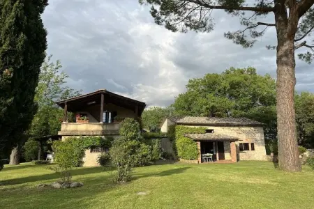 Casa Piccola à Ville di Corsano, 35 m² avec terrasse sur étang : photo 24