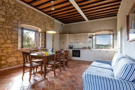 Maison Castello - Piscine et terrasse en Toscane : photo 10