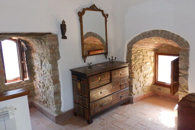 Maison-tour médiévale avec piscine à Montepescali - Photo 17
