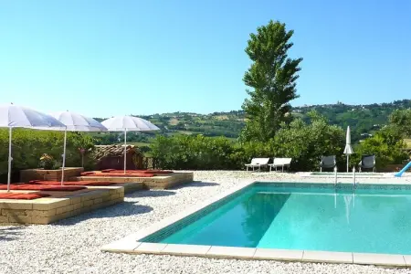 Casa Montale à Montecarotto : maison 5 pers. avec piscine : photo 2