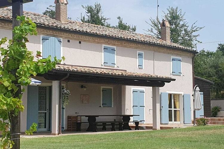 Casa Francy : maison 3 chambres piscine 15x6m à Fano - Photo 1
