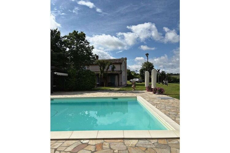 Casa Francy : maison 3 chambres piscine 15x6m à Fano - Photo 2