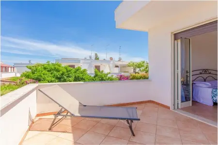 Villa Orchidea à Torre Santa Sabina, 400 m de la plage : photo 9