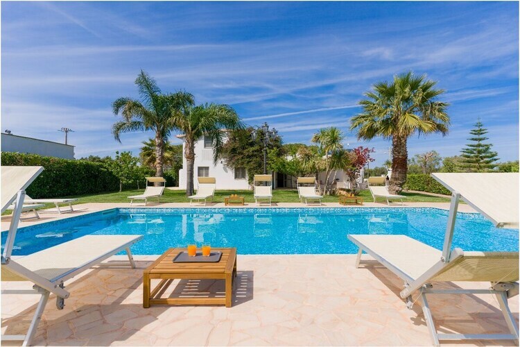 Maison Apulia Savasana à San Vito dei Normanni, piscine - Photo 2