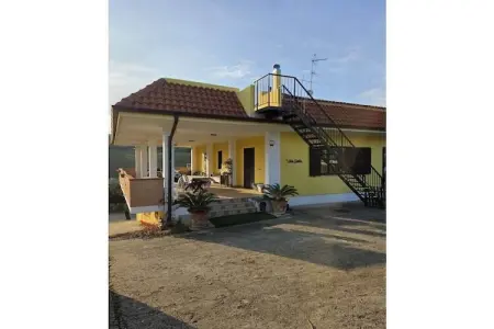 Maison 12 pers., piscine et vue mer à Roseto