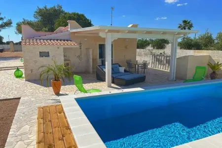 Gîte rénové 4 pers. avec piscine privée à Manduria : photo 1