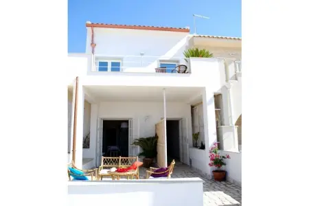 Maison Donnalucata, terrasse face à la plage