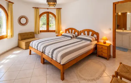 La Perla, maison 340 m² avec piscine et vue mer : photo 5