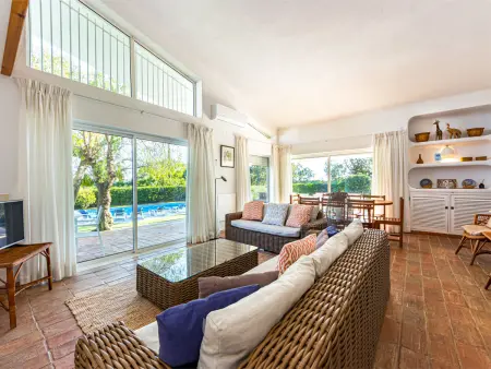 Villa Bolota 10 pers. – Piscine privée et jardin clos : photo 10