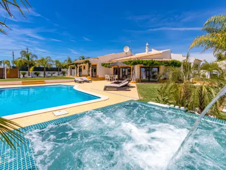 Villa Casinha : piscine et jacuzzi privés à Albufeira : photo 32