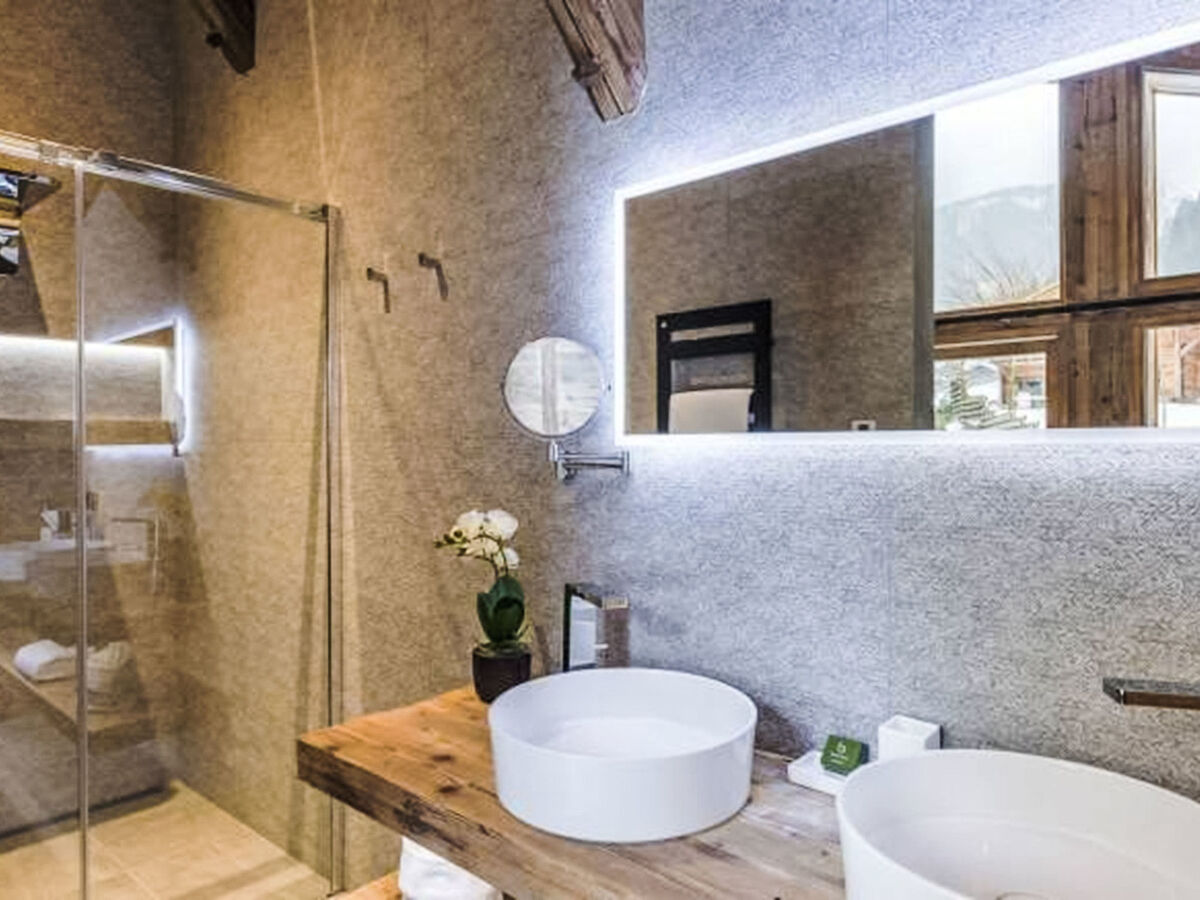Ski-in/Ski-out Chalet Diamond, 16 pers, Morzine - Photo 14