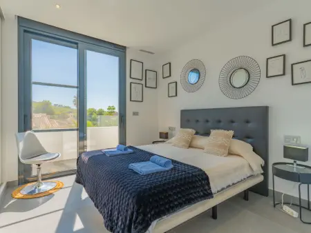 Villa Azure à Javea : 4 chambres, piscine chauffée : photo 25