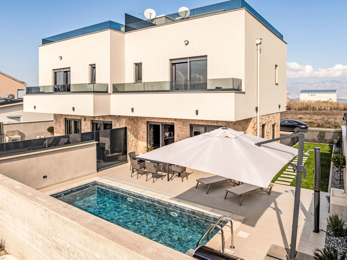 Villa Royal Sabunique 01 - Piscine chauffée à Privlaka - Photo 18