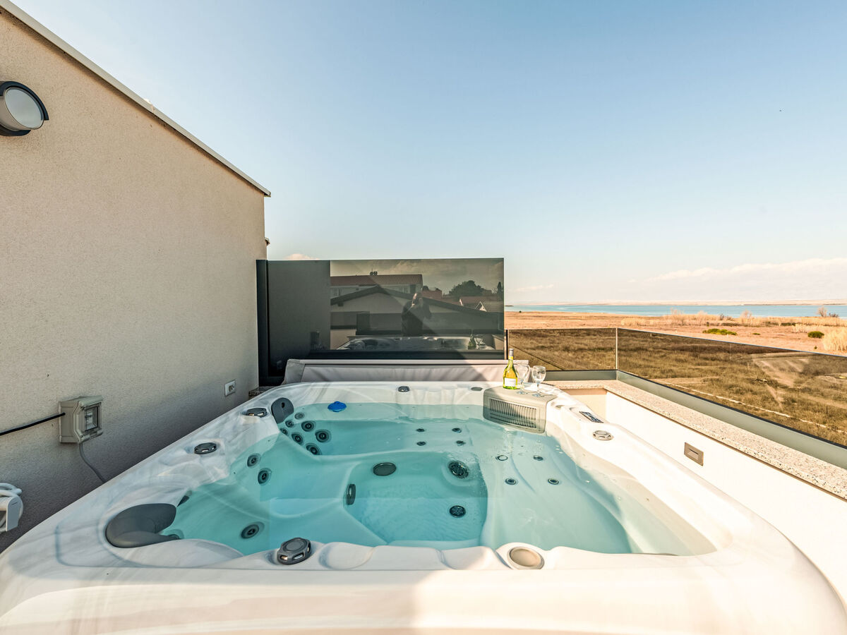 Villa Royal II Sabunike, piscine chauffée à 300 m de la mer - Photo 17