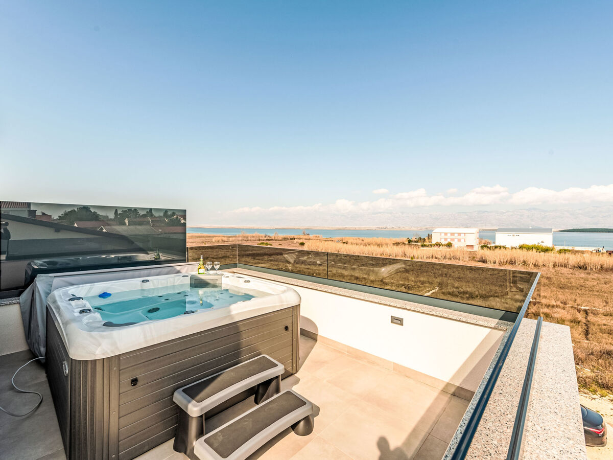 Villa Royal II Sabunike, piscine chauffée à 300 m de la mer - Photo 18