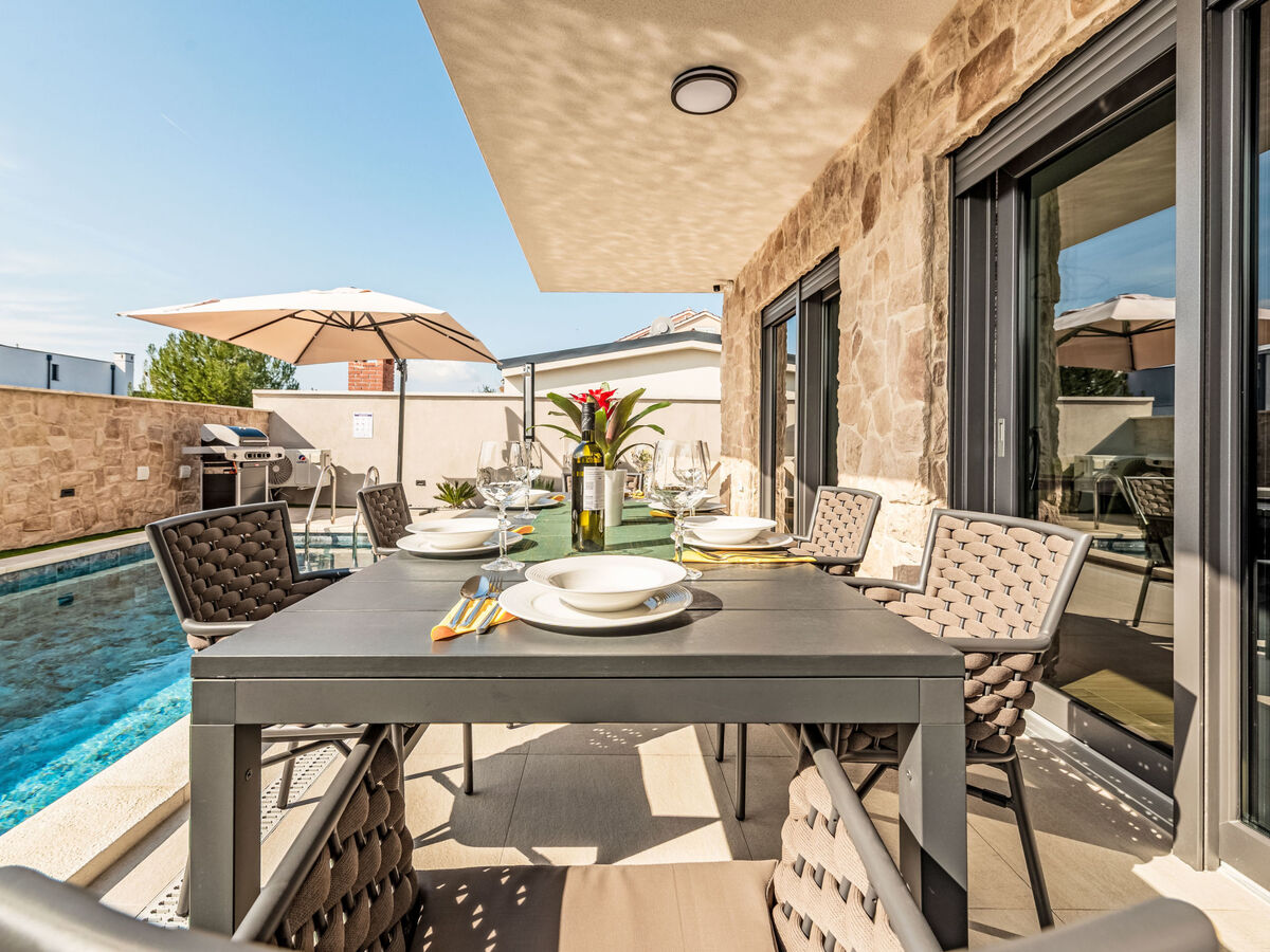 Villa Royal II Sabunike, piscine chauffée à 300 m de la mer - Photo 22