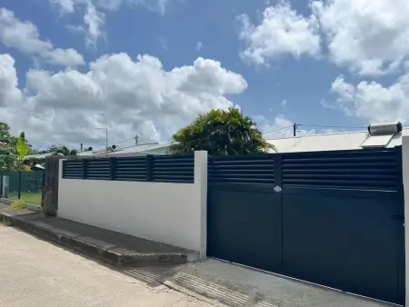 Maison plain-pied avec jardin clos à Sainte-Anne, Martinique : photo 12