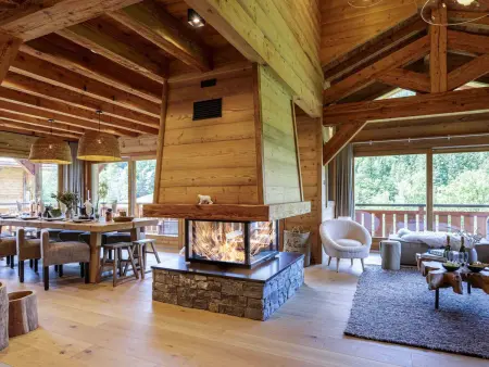 Chalet 5 étoiles Morzine, jacuzzi et sauna, 5 chambres : photo 2