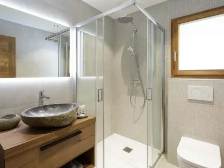 Chalet 5 étoiles Morzine, jacuzzi et sauna, 5 chambres : photo 10