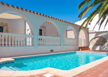 Villa Grand Canal à Empuriabrava : piscine chauffable, amarre privée : photo 1