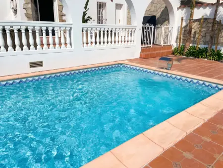 Villa Grand Canal à Empuriabrava : piscine chauffable, amarre privée : photo 16