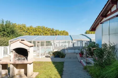 Bungalow 50 m² avec piscine partagée et vue montagne à Hasparren : photo 2